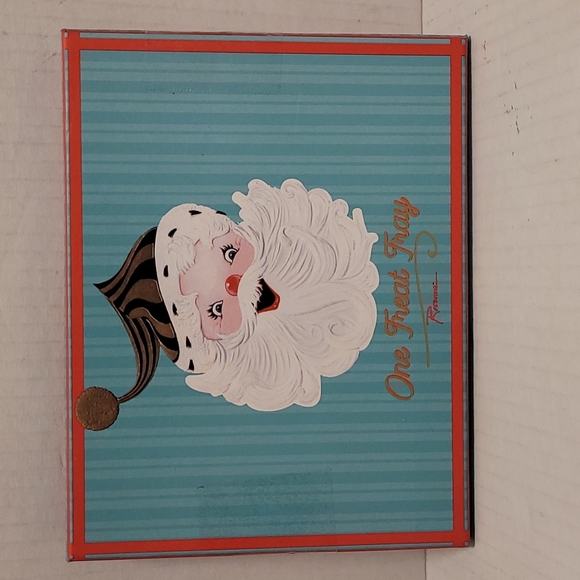 Adorable Santa Treat Tray - Picture 15 of 16